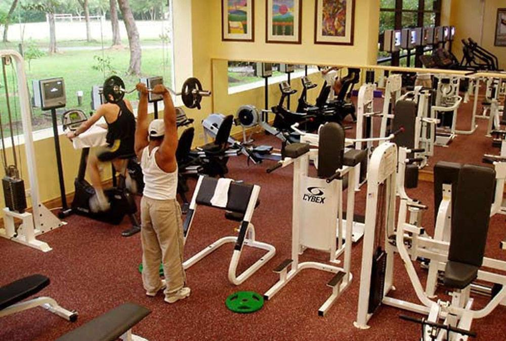 Miri Marriott Resort & Spa Zewnętrze zdjęcie A typical gym