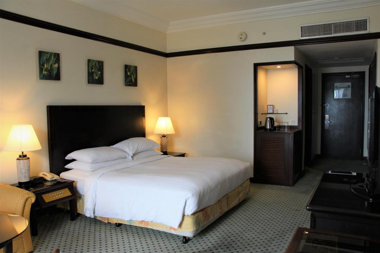 Miri Marriott Resort & Spa Zewnętrze zdjęcie A room at the hotel