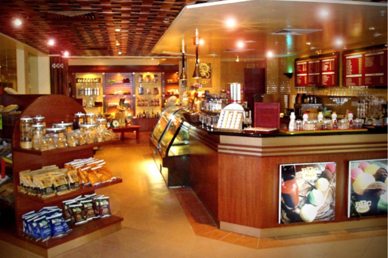 Miri Marriott Resort & Spa Zewnętrze zdjęcie A typical coffee shop