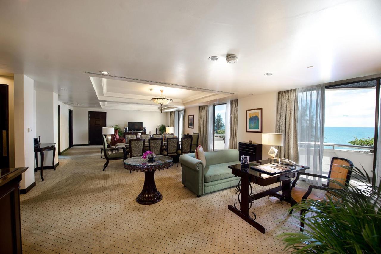 Miri Marriott Resort & Spa Zewnętrze zdjęcie A suite at the Shangri-La Hotel, Kuala Lumpur